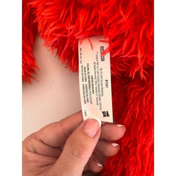 Hasbro Sesame Street Elmo Plush Toy Red/Orange - Picture 2 of 3